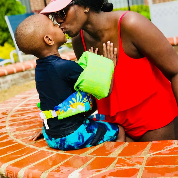 Meet your Posher, Sally - Picture 6 of 8